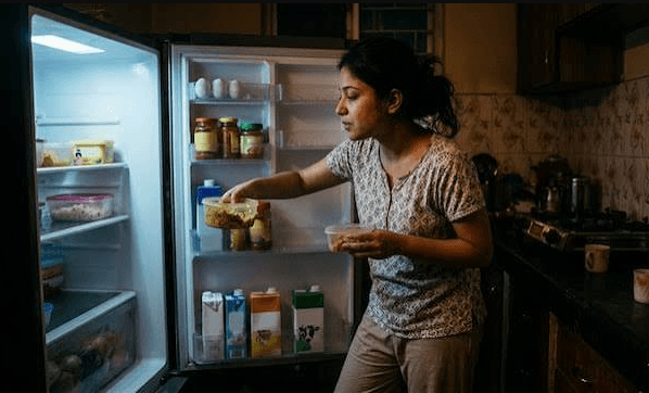 Eating Late at Night Linked to Higher Liver-Disease Risk in a Large Study